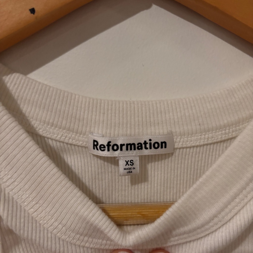 Reformation Earth Tank - Picture 2 of 3